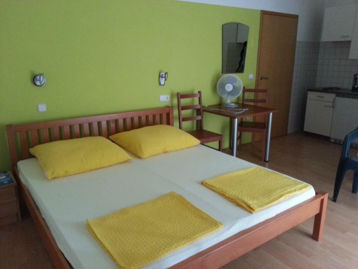 Villa Dora Biograd Na Moru Bagian luar foto